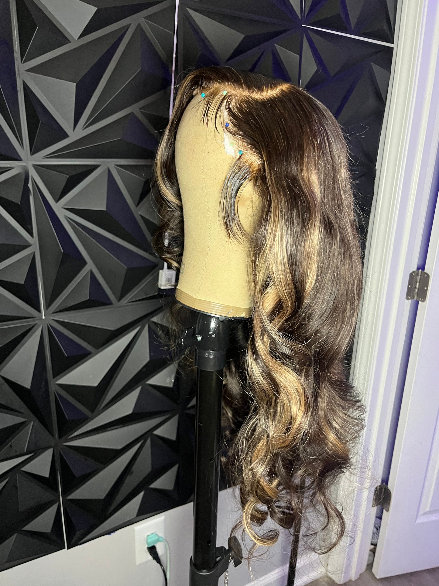 brown highlighted wiggle